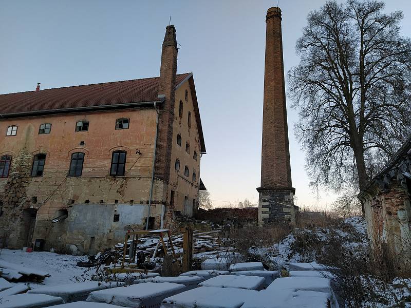 Hodysovi koupili bývalý mlýn ve špatném stavu. Chtějí mu vdechnout dávnou podobu.