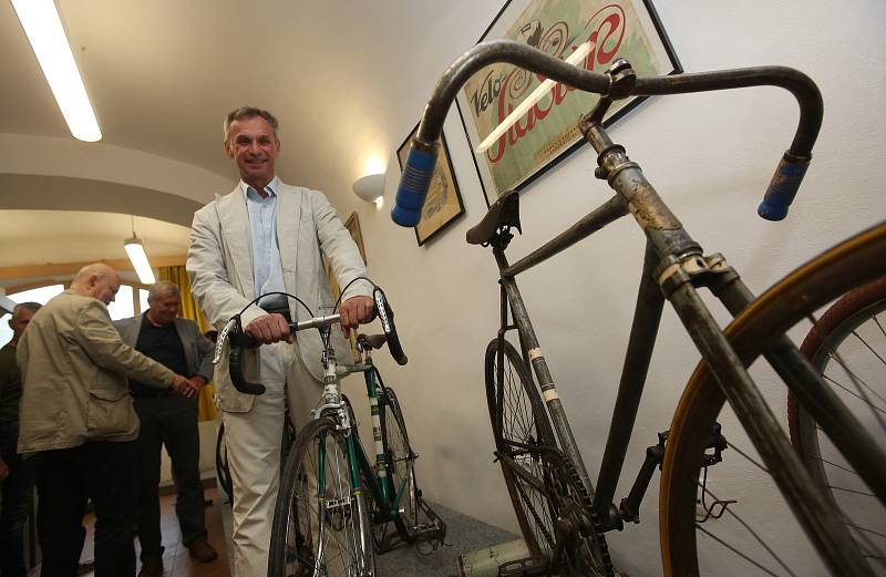 V Terezíně slavnostně otevřeli Muzeum závodní cyklistiky.