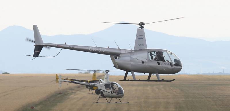 Letecký den Memorial Air Show 2019 v Roudnici nabídl také v neděli pestrý program