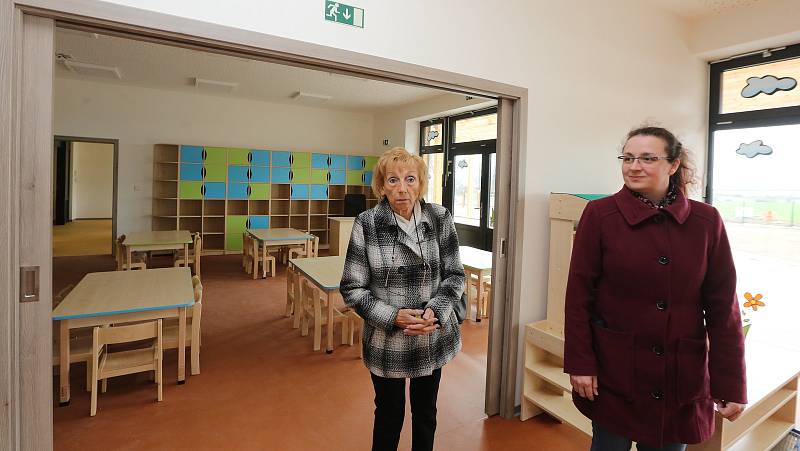 Exkurze v nově postavené školce v Ploskovicích na Litoměřicku.