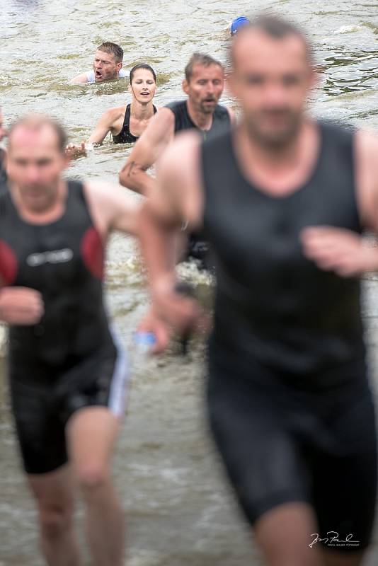 Kocourovský triatlon 2017 (0,2 - 17 - 5 km). 