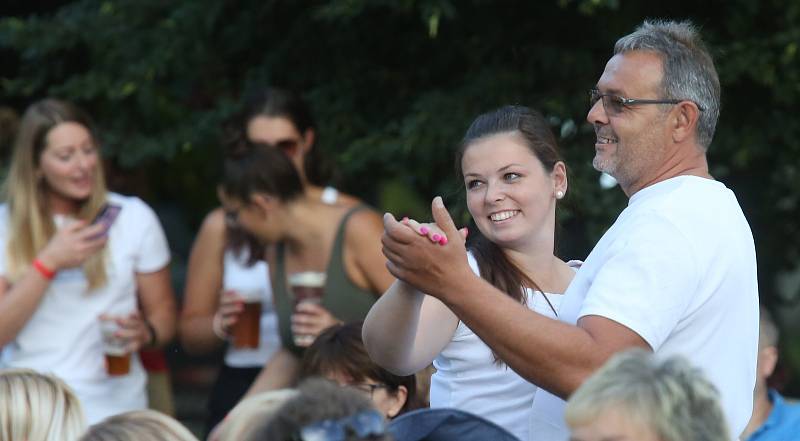 Charitativní koncert Tomáše Kluse pro litoměřický hospic sv. Štěpána