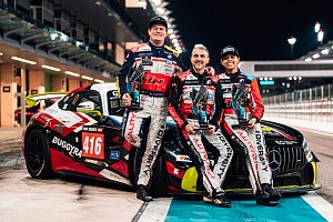 Roudnická stáj Buggyra zaznamenala senzační vítězství v šestihodinovce GT4 v Abu Dhabi. Foto: Buggyra media