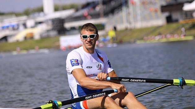 Skifař Ondřej Synek na mistrovství Evropy v Račicích.