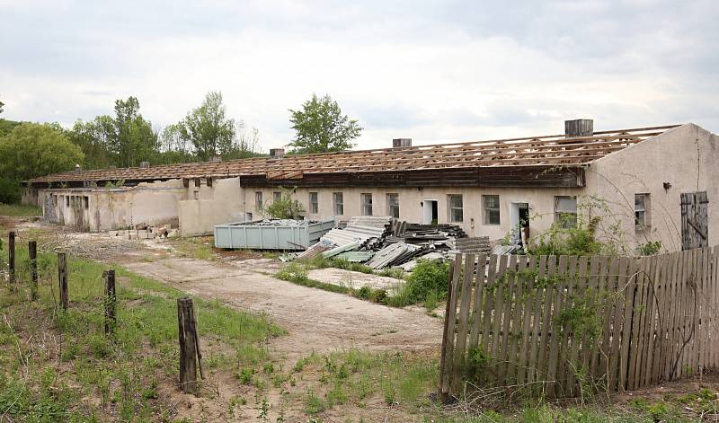 Nový vepřín chce firma ve Vrbce, místní části Budyně nad Ohří, postavit po demolici toho stávajícího, který je už řadu let mimo provoz.