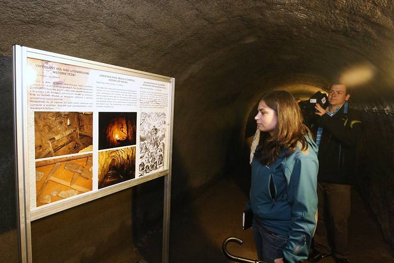 Chodba dlouhá 80 metrů se schody nově skrývá expozici věnující se litoměřickému Richardu. Jak to v něm vypadalo a vypadá v současnosti, to mohou lidé vidět.