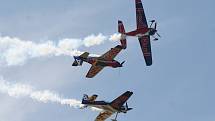 Sobotní program 14. ročníku Memorial Air Show v Roudnici nad Labem.