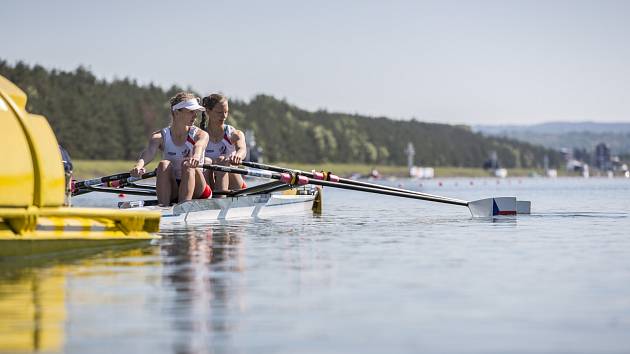 V Račicích se vesluje.