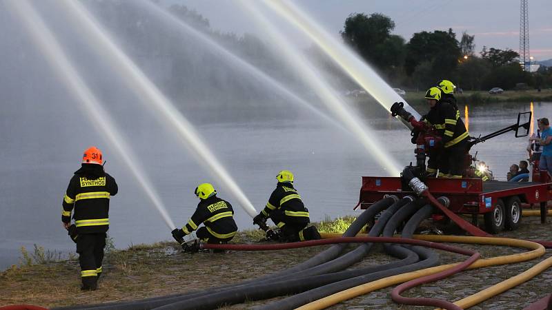 Hasičské slavnosti 2017: Večerní program na Lodním náměstí