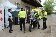 Dopravně preventivní akci zaměřenou na bezpečnost motorkářů policisté připravili ve spolupráci s BESIPem a s krajskou záchrankou.