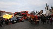 Litoměřický loutkový festival. Centrem města prošel ohnivý drak.