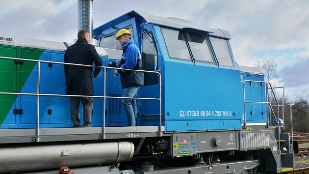 Vozový park společnosti Čepro je bohatší o lokomotivu EffiShunter 600