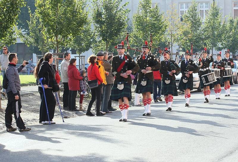 Josefínské slavnosti 2013, sobota dopoledne - slavnostní přehlídka vojsk