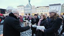 V pátek 4. ledna v podvečer požehnal litoměřický biskup Jan Baxant tříkrálové koledníky.