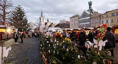 Vánoční trhy na litoměřickém náměstí.