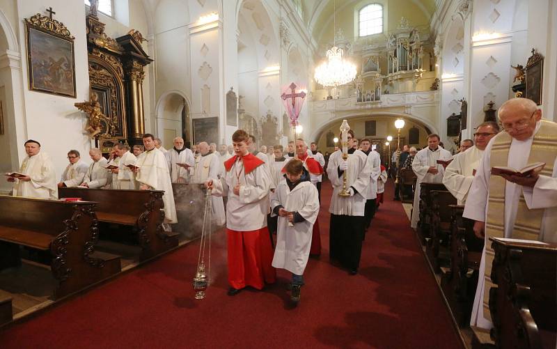 Missa chrismatis v katedrále sv. Štěpána v Litoměřicích.