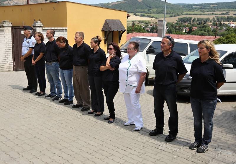 Chovná stanice služebních psů Policie ČR se po pěti letech opět přestěhovala zpět do Prackovic nad Labem.