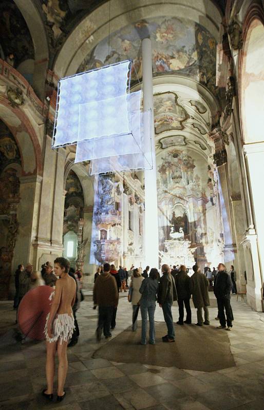 Muzejní noc v Litoměřicích v roce 2009. Součástí akce byla i unikátní laserová projekce na historické budově mistního muzea