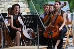 Vrcholem letošní Litoměřické letní filharmonie (LLF) byl nedělní koncert v letním kině.