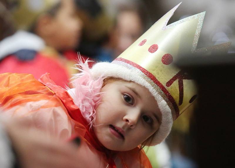 Tříkráloví koledníci dostali požehnání od biskupa Jana Baxanta.