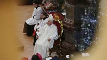 MŠI PRO RODINY s dětmi sloužil o Štědrý den odpoledne biskup Jan Baxant.