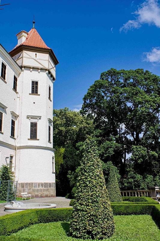 Lovosičtí se vydali na výlet na zámek Konopiště.