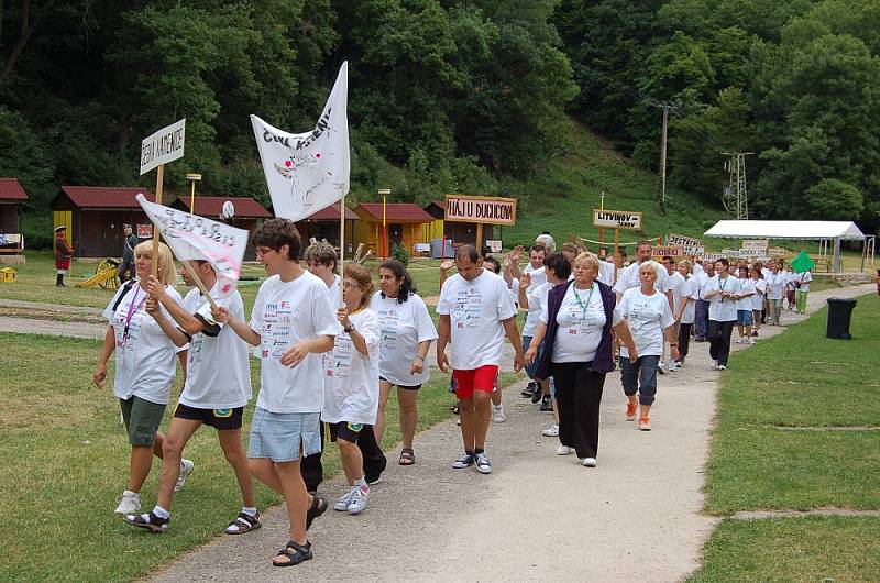 Slavnostní zahájení 10. ročníku Sportovních her v Opárně.