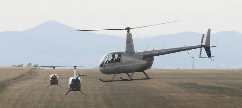 Letecký den Memorial Air Show 2019 v Roudnici nabídl také v neděli pestrý program