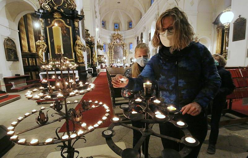 Noc kostelů na Litoměřicku lákala na otevřené svatostánky.