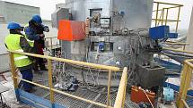 Čížkovická cementárna - zahájení spalovací zkoušky spoluspalování materiálu Geobal (ostravské kaly). Akce je spojená s měřením emisí akreditovanou laboratoří.