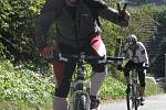 Tradičním rozloučením roudnických cyklistů s aktivní sezónou je otevřený závod O burčákový džbán, jehož 17. ročník se jel o víkendu. 