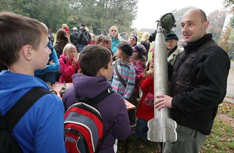 Žáci pátých tříd si vyzkoušeli práci profesionálů