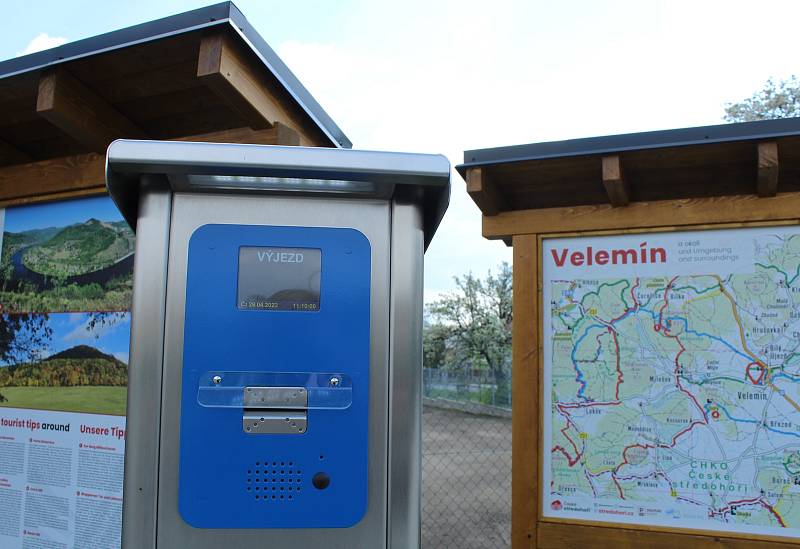 Nový stellplatz ve Velemíně slouží karavanistům od pondělí 2. května.