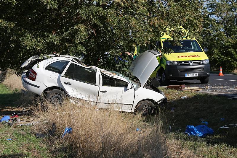 Dopravní nehoda mezi Nížebohy a Budyní nad Ohří.