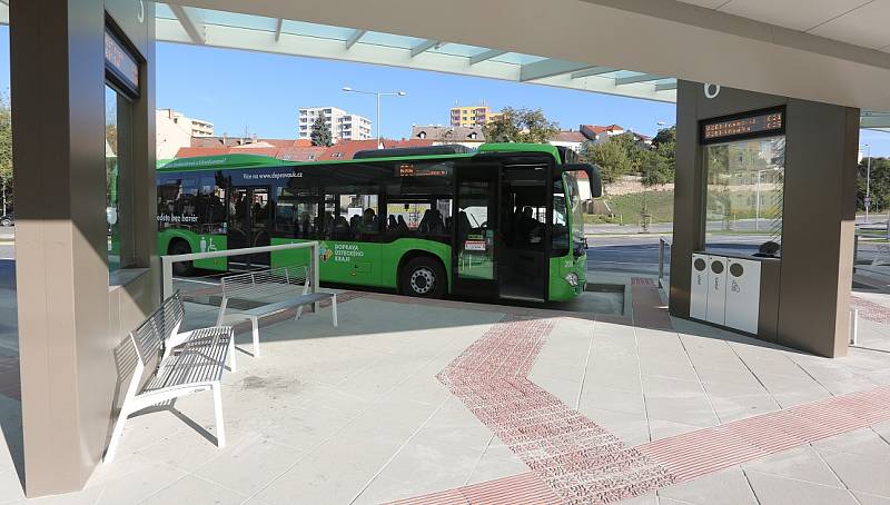 Litoměřické autobusové nádraží bylo slavnostně uvedeno do provozu.