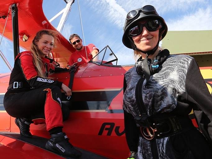 Sobotní program 14. ročníku Memorial Air Show v Roudnici nad Labem.