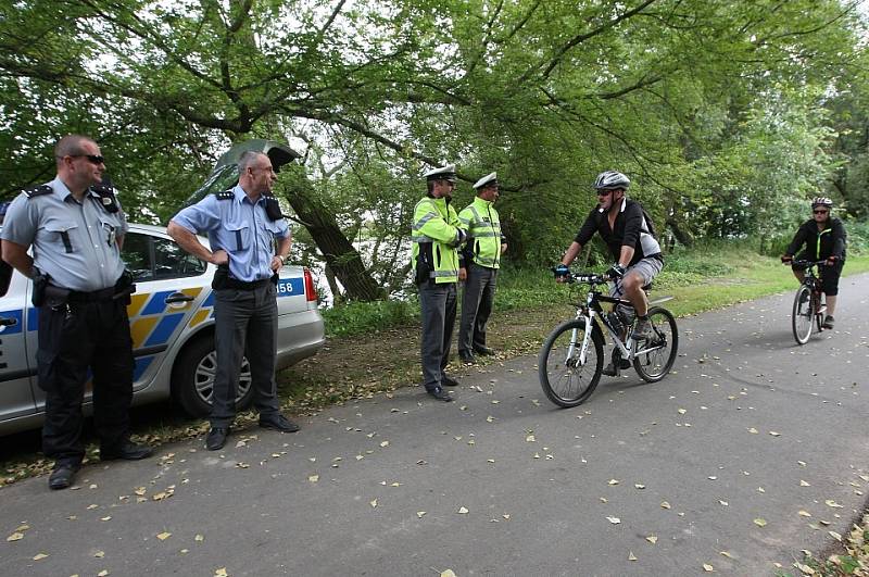 Policisté kontrolovali cyklisty