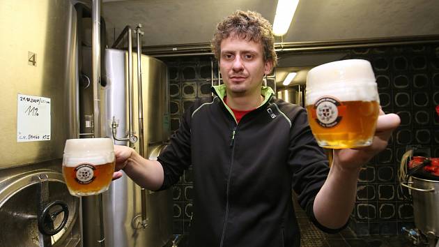 Biskupský pivovar sv. Štěpána v Litoměřicích má piva navařeno dost. Letos zelený velikonoční speciál nechystá
