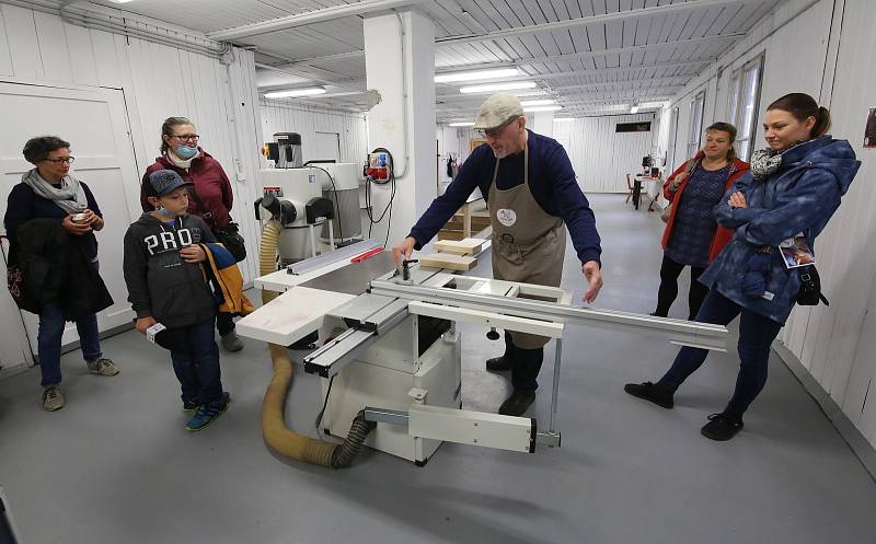 Technický klub mládeže v Litoměřicích otevřel mechanickou dílnu pro členy i volně příchozí.