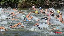 Hazmburk X offroad triatlon se konal v sobotu 6. srpna v obci Klapý.