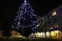 Vánoční strom ve Štětí