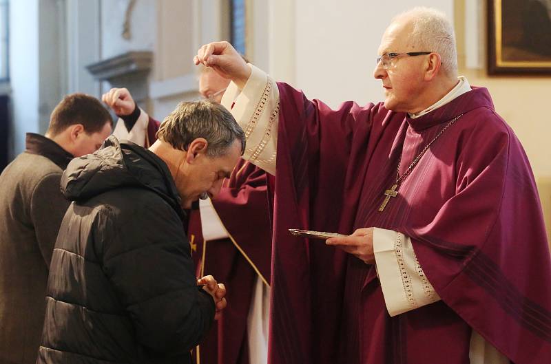 Popeleční středa v litoměřické katedrále sv. Štěpána