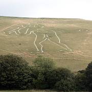 Geoglyf Obr z Cerne Abbas v Anglii.