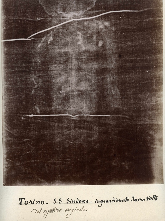 Secondo Pia: negativ fotografie Turínského plátna, 28. května 1898.