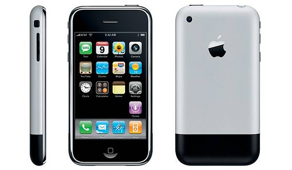 V březnu 2008 byl předstan iPhone s betaverzí firmwaru2.0