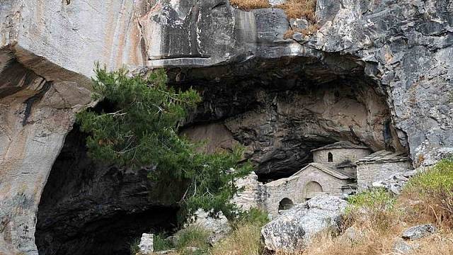 Tajemství řecké jeskyně Davelis
