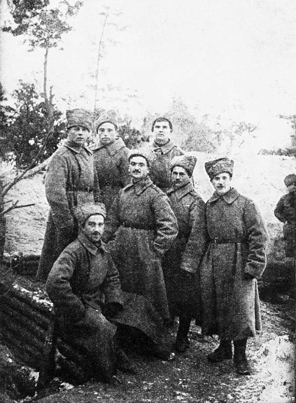 Legionáři sedmé roty, František Maxa uprostřed