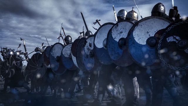 Velká vikingská armáda v boji.