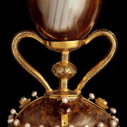 Svatý grál jako achátová miska ve zlaté montáži, poklad katedrály ve Valencii