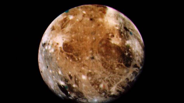 Jupiterův měsíc Ganymed